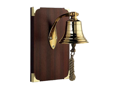 Glocken auf Holzbrett